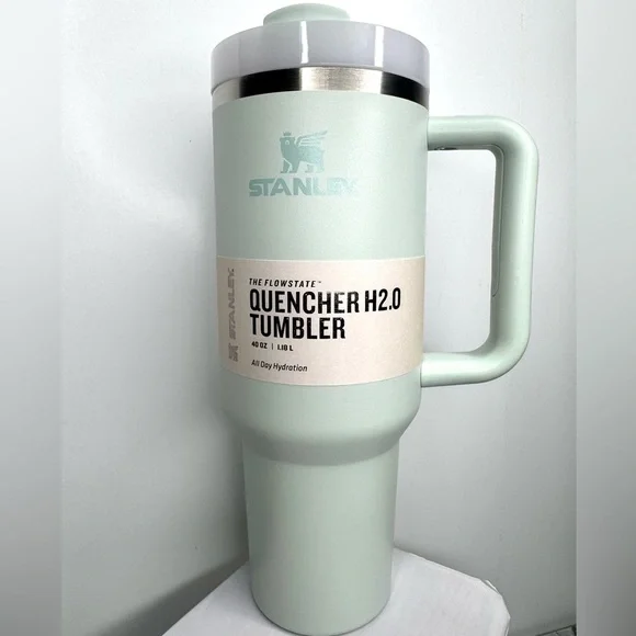 Stanley FlowState Quencher H2.0 Tumbler / 40oz / Color: Mist - Picture 4 of 11